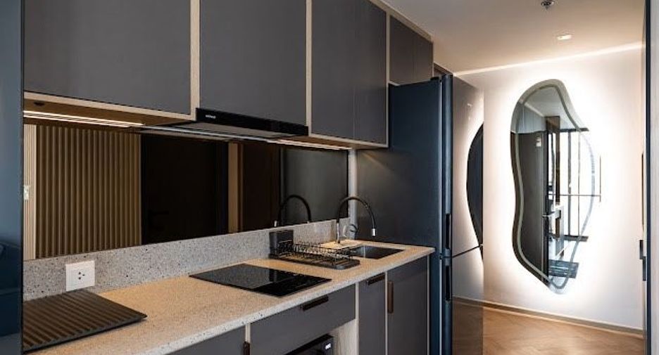 For rent and for sale 1 bed condo in Bang Rak, Bangkok