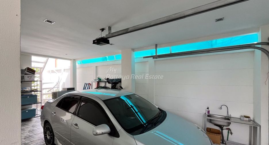 Villa en venta de 3 habitaciones en Bang Lamung, Chonburi