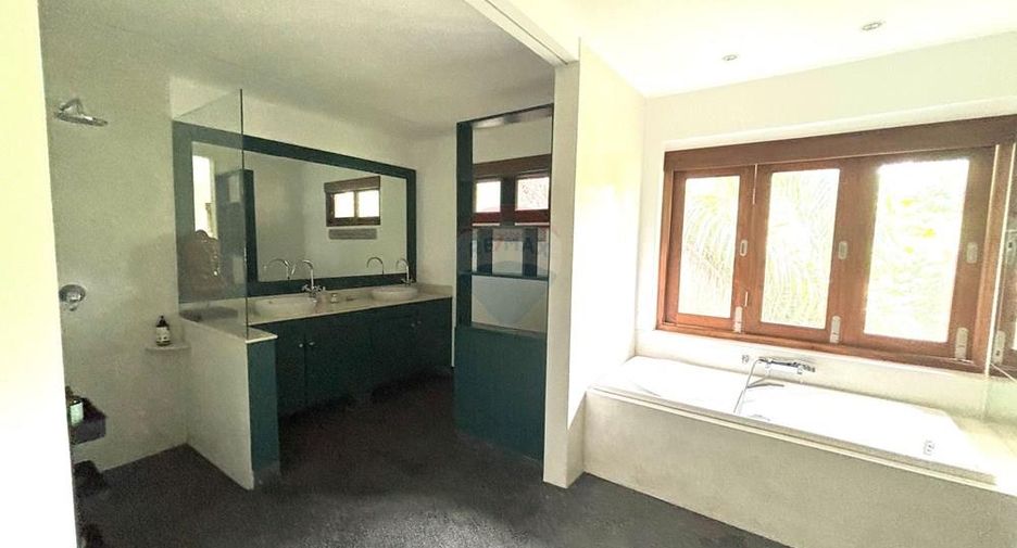 For sale 3 bedrooms villa in Ko Samui, Surat Thani