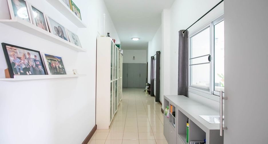 Casa en venta de 4 habitaciones en Klaeng, Rayong