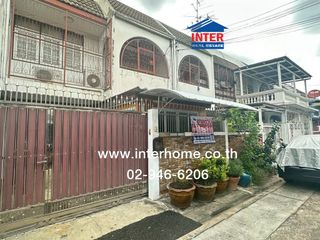 For sale 3 bedrooms retail Space in Bangkok Noi, Bangkok
