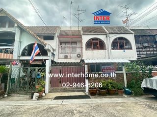 For sale 3 bedrooms retail Space in Bangkok Noi, Bangkok
