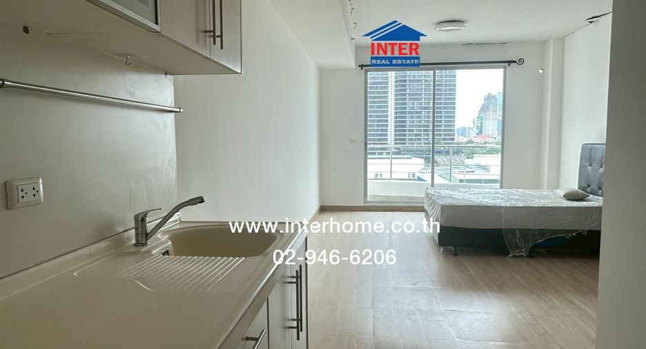 For sale 1 bed condo in Khlong San, Bangkok