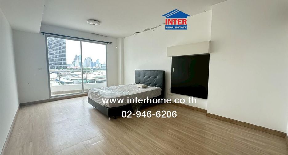 For sale 1 bed condo in Khlong San, Bangkok
