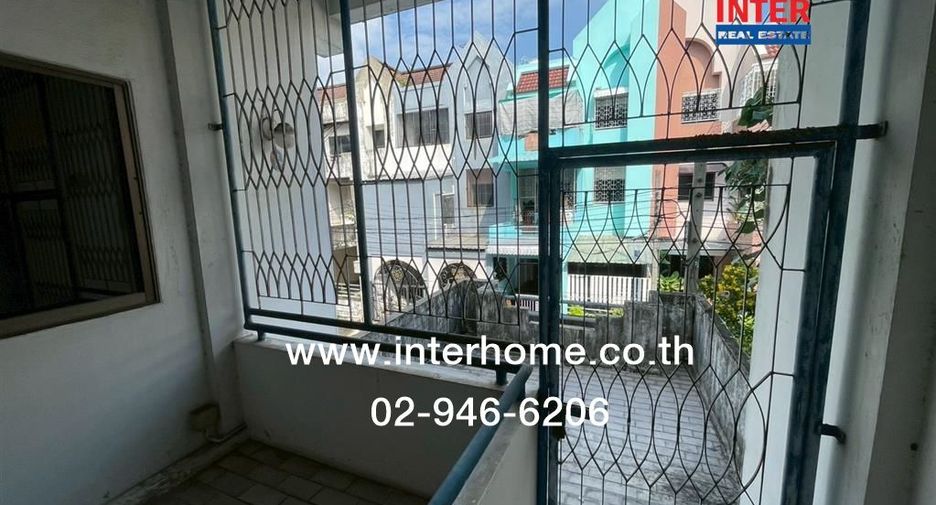 For sale 4 bedrooms townhouse in Bang Bon, Bangkok