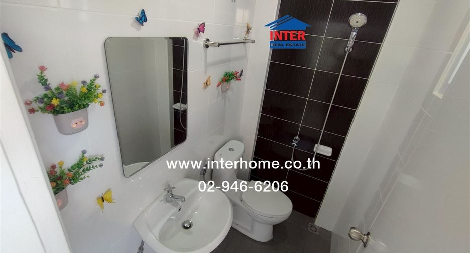For sale 2 bedrooms townhouse in Lat Lum Kaeo, Pathum Thani
