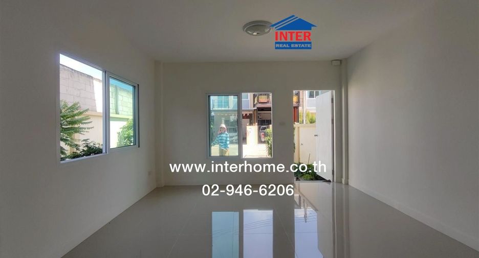 For sale 2 bedrooms townhouse in Lat Lum Kaeo, Pathum Thani