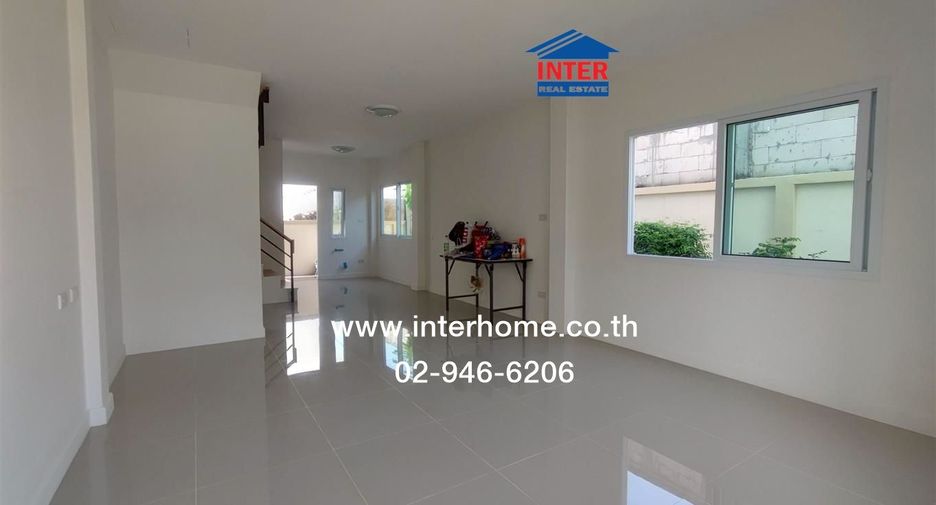 For sale 2 bedrooms townhouse in Lat Lum Kaeo, Pathum Thani