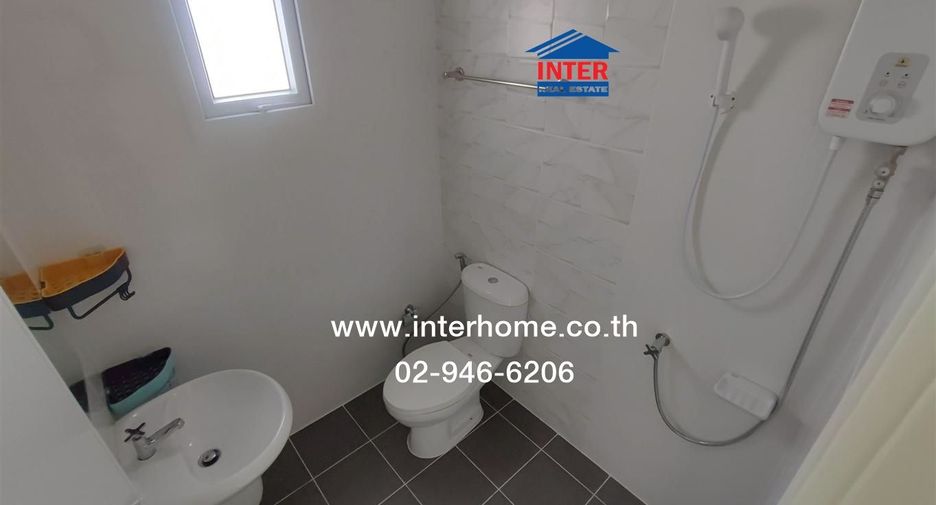 For sale 2 bedrooms townhouse in Lat Lum Kaeo, Pathum Thani