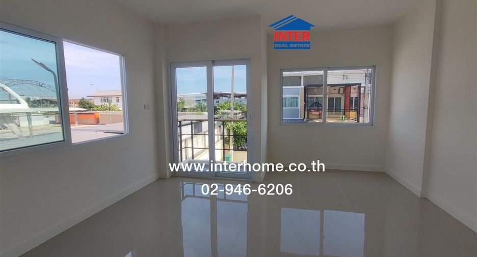 For sale 2 bedrooms townhouse in Lat Lum Kaeo, Pathum Thani
