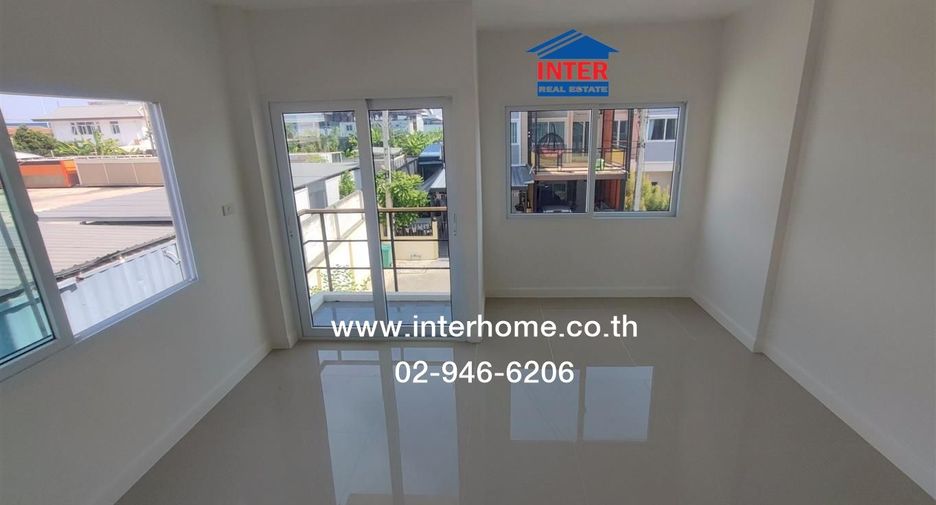 For sale 2 bedrooms townhouse in Lat Lum Kaeo, Pathum Thani