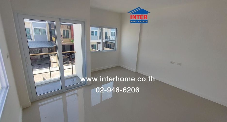 For sale 2 bedrooms townhouse in Lat Lum Kaeo, Pathum Thani