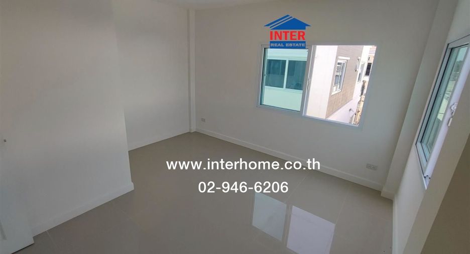For sale 2 bedrooms townhouse in Lat Lum Kaeo, Pathum Thani