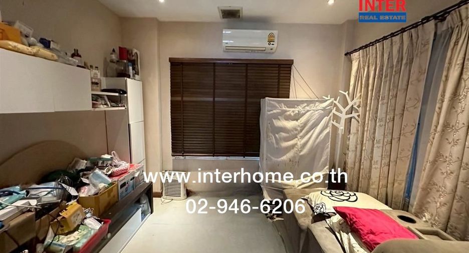 For sale 3 bedrooms house in Bang Khen, Bangkok