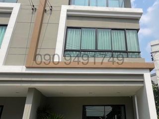 Reihenhaus zur Miete mit 4 Zimmer in Bang Khen, Bangkok
