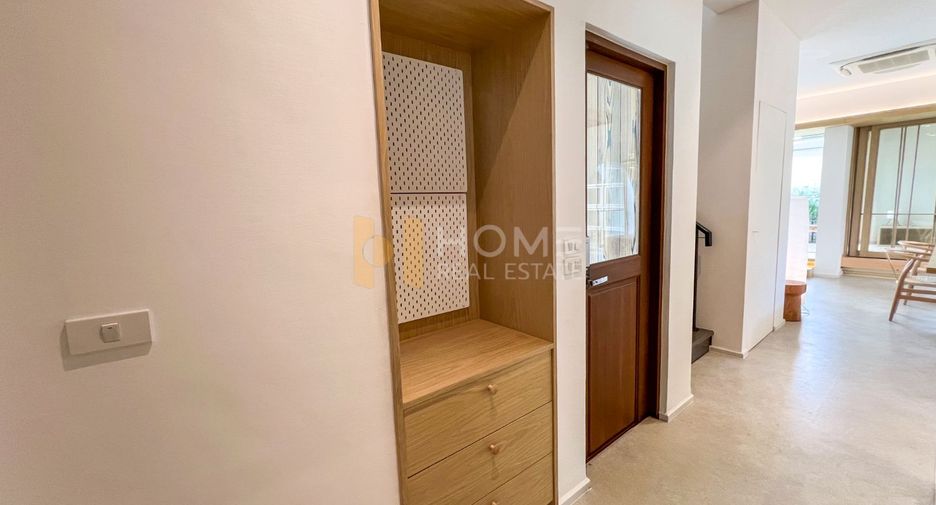 Casa en venta de 3 habitaciones en Bang Phli, Samut Prakan