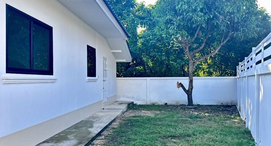 For sale 2 bedrooms house in Saraphi, Chiang Mai