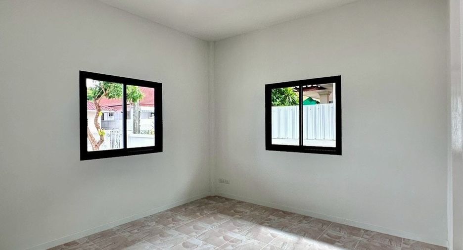 For sale 2 bedrooms house in Saraphi, Chiang Mai
