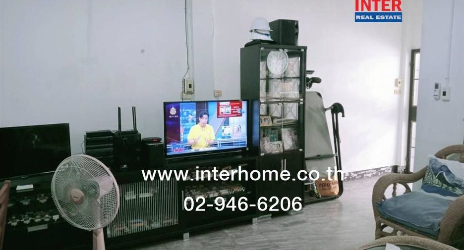 For sale 2 bedrooms townhouse in Prawet, Bangkok