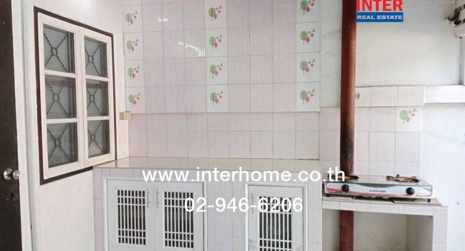 For sale 2 bedrooms townhouse in Prawet, Bangkok