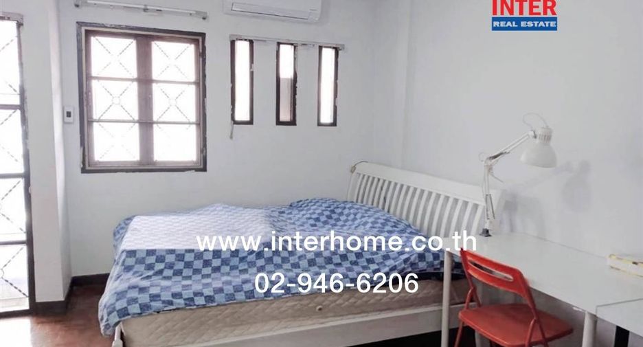For sale 2 bedrooms townhouse in Prawet, Bangkok