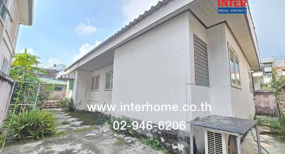 For sale 3 bedrooms house in Mueang Samut Prakan, Samut Prakan