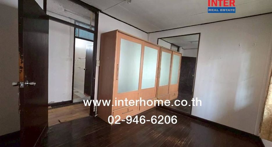 For sale 3 bedrooms house in Mueang Samut Prakan, Samut Prakan
