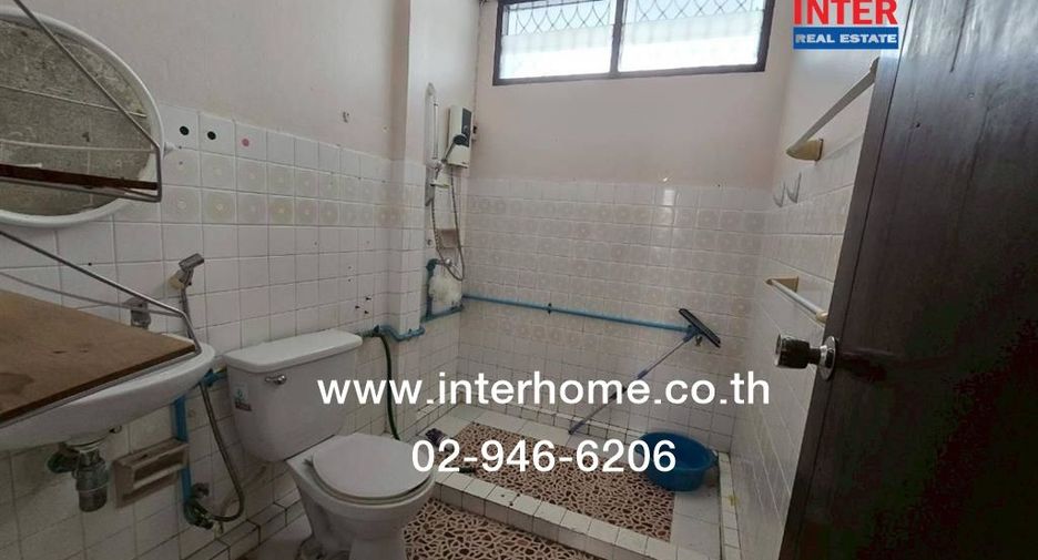 For sale 3 bedrooms house in Mueang Samut Prakan, Samut Prakan