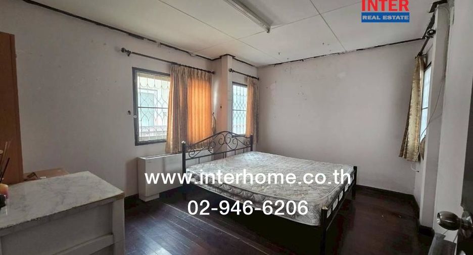 For sale 3 bedrooms house in Mueang Samut Prakan, Samut Prakan
