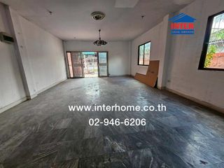For sale 4 bedrooms townhouse in Sai Mai, Bangkok