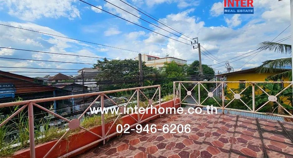 For sale 4 bedrooms townhouse in Sai Mai, Bangkok