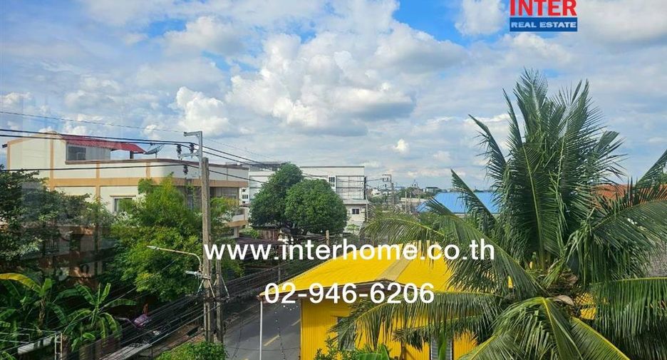 For sale 4 bedrooms townhouse in Sai Mai, Bangkok