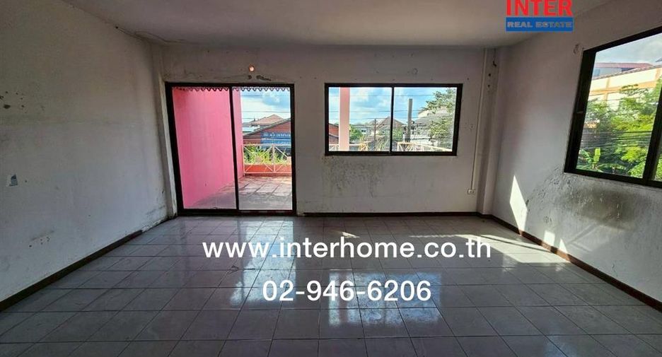 For sale 4 bedrooms townhouse in Sai Mai, Bangkok