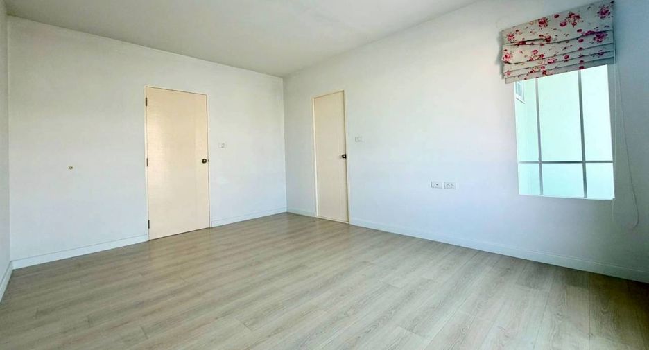 Casa adosada en venta de 2 habitaciones en Bang Yai, Nonthaburi