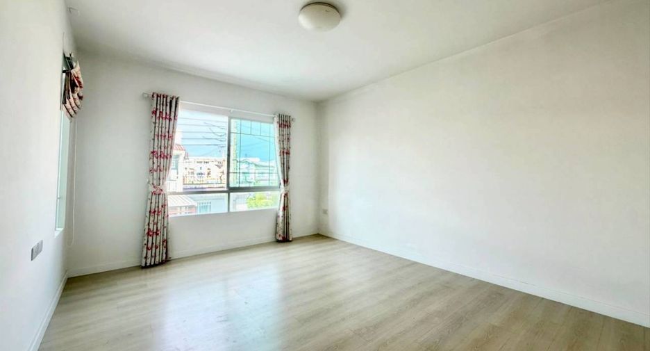 Casa adosada en venta de 2 habitaciones en Bang Yai, Nonthaburi