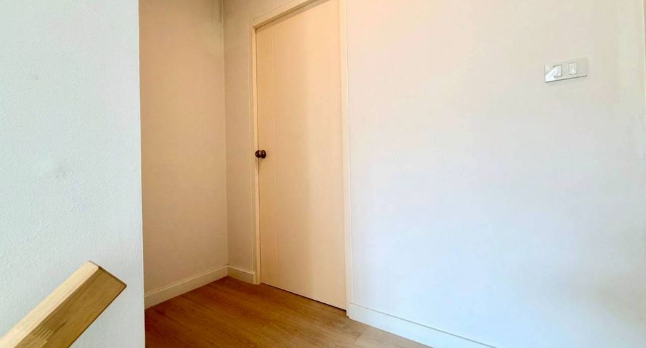 Casa adosada en venta de 2 habitaciones en Bang Yai, Nonthaburi