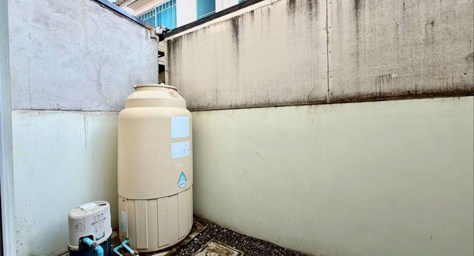 Casa adosada en venta de 2 habitaciones en Bang Yai, Nonthaburi