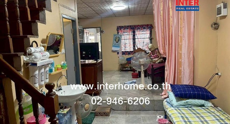 Продажа 3 спальни таунхаус в Bang Bua Thong, Нонтабури