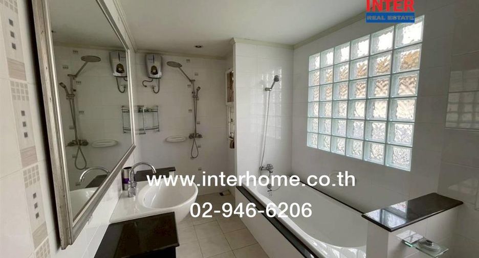 For sale 4 bedrooms house in Bang Bua Thong, Nonthaburi