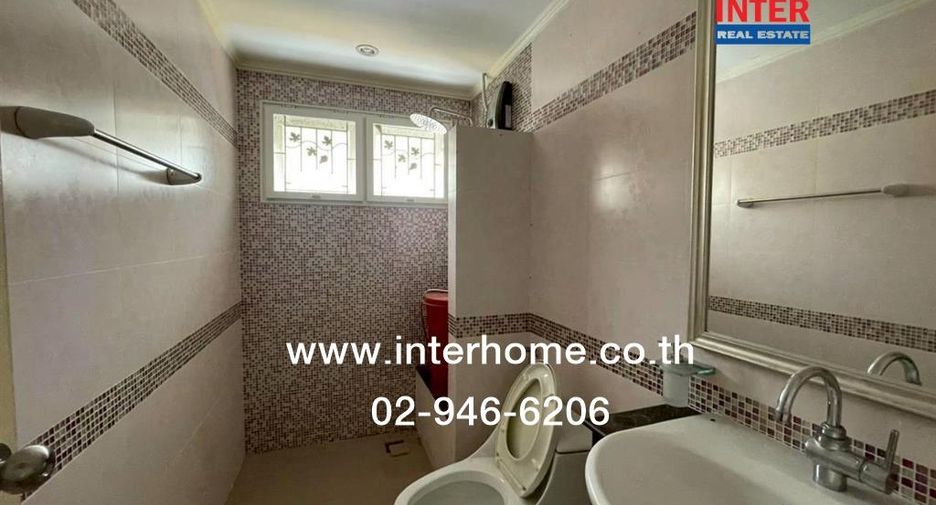 For sale 4 bedrooms house in Bang Bua Thong, Nonthaburi