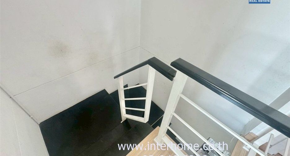 For sale 3 bedrooms townhouse in Phra Samut Chedi, Samut Prakan