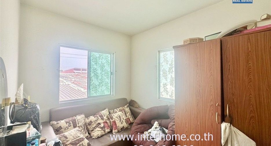 For sale 3 bedrooms townhouse in Phra Samut Chedi, Samut Prakan