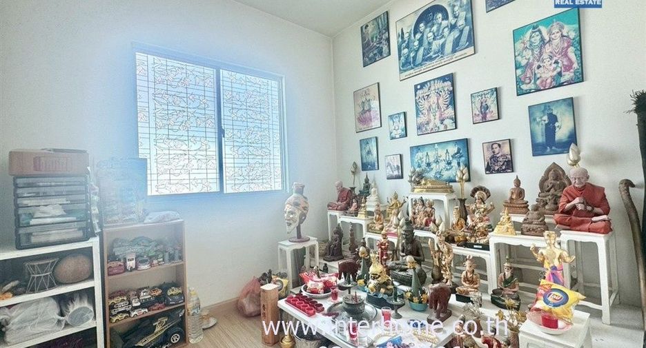 For sale 3 bedrooms townhouse in Phra Samut Chedi, Samut Prakan