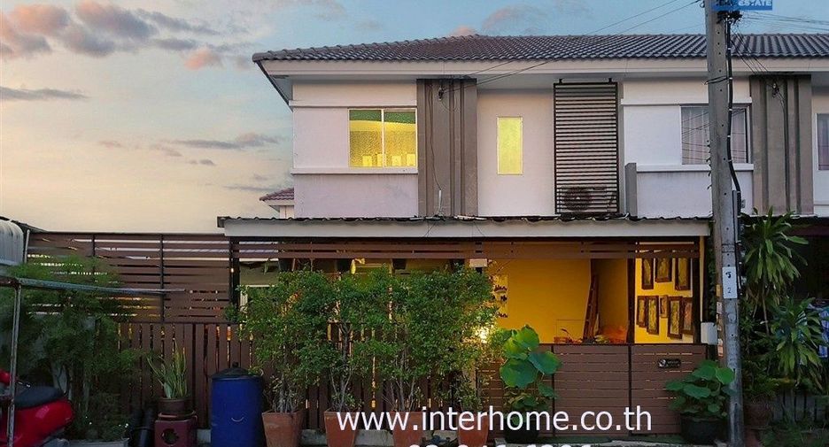 For sale 3 bedrooms townhouse in Phra Samut Chedi, Samut Prakan