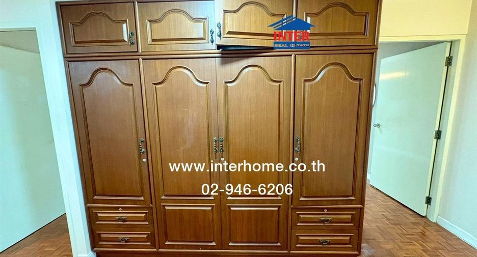 For sale 2 bedrooms condo in Chatuchak, Bangkok