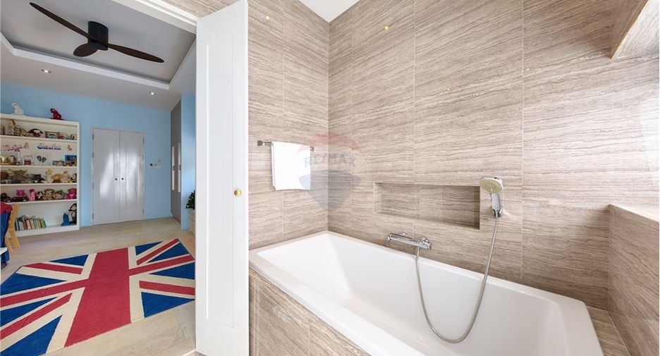 For sale 5 bedrooms villa in Ko Samui, Surat Thani