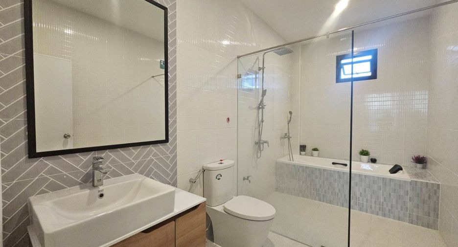 For rent 4 bedrooms house in Hang Dong, Chiang Mai