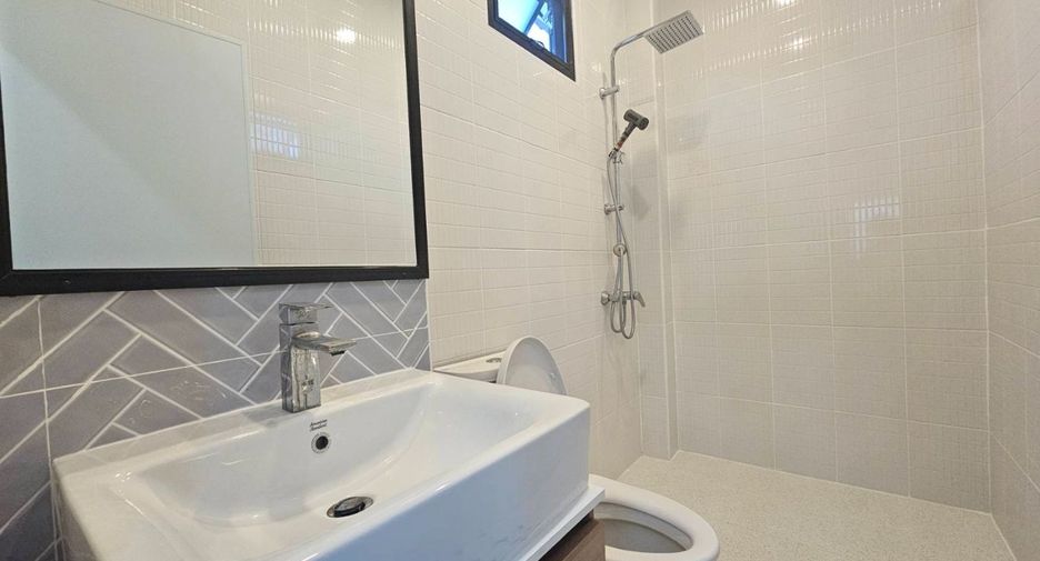 For rent 4 bedrooms house in Hang Dong, Chiang Mai
