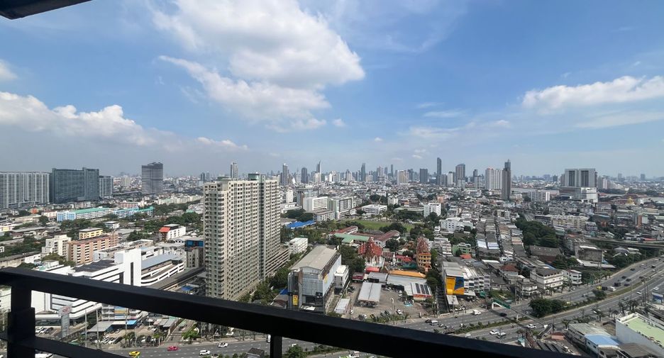For sale 1 bed condo in Thon Buri, Bangkok