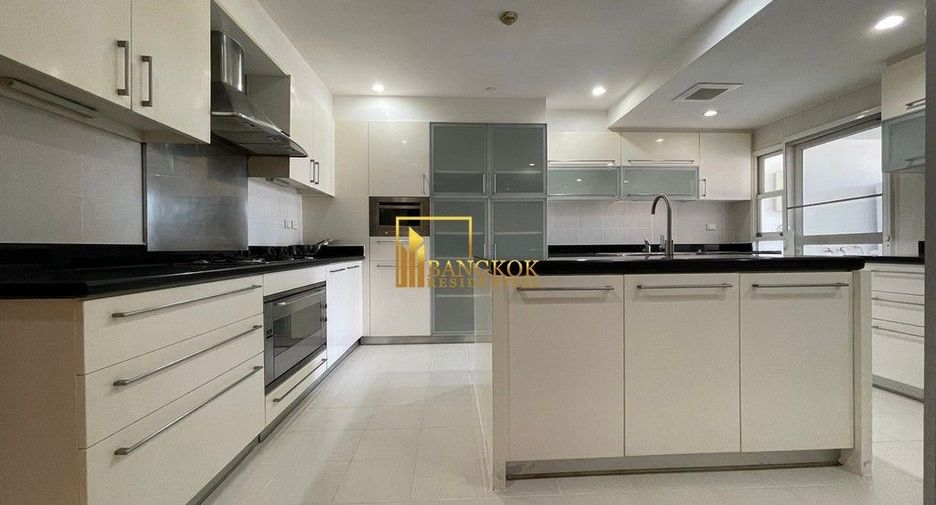 Apartment zur Miete mit 4 Zimmer in Khlong Toei, Bangkok